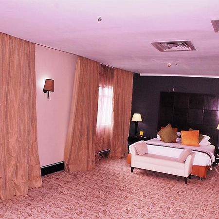 Best Premier Hotel Port Harcourt Exterior photo